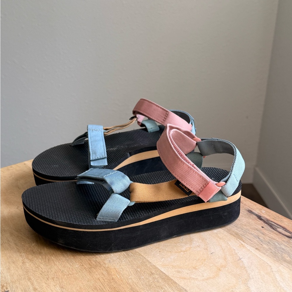 Teva flatform universal sandals platform light multi black women’s 9